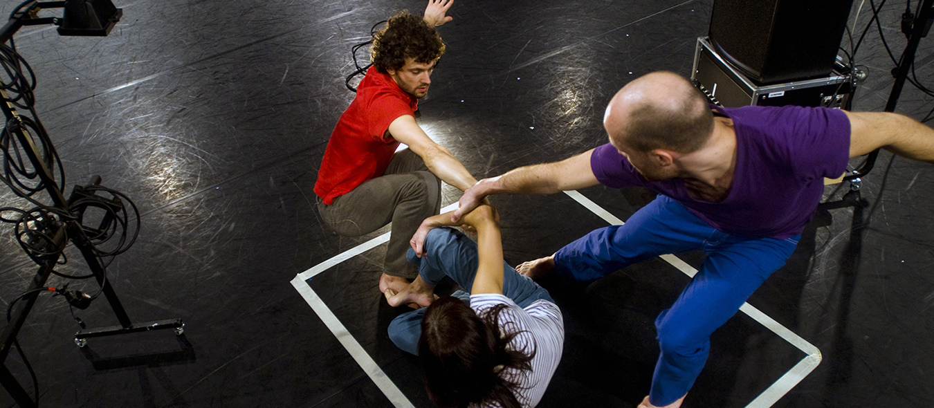 oN|oFF - Compagnie pm – Choregraphe Philippe Menard – Danse Contemporaine Paris - pm Compagny – Choreographer Philippe Menard – Contemporary Dance Paris